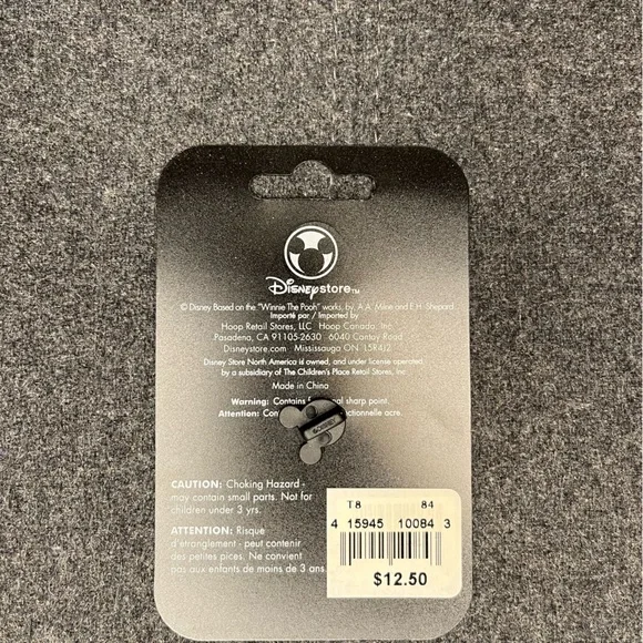 Cute Winnie the Pooh Pin - Picture 3 of 3